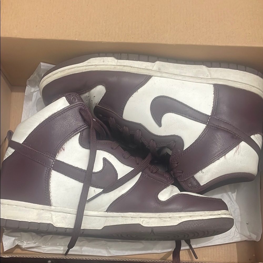 Nike Dunk High - Burgundy Crush/Bordeaux Crush